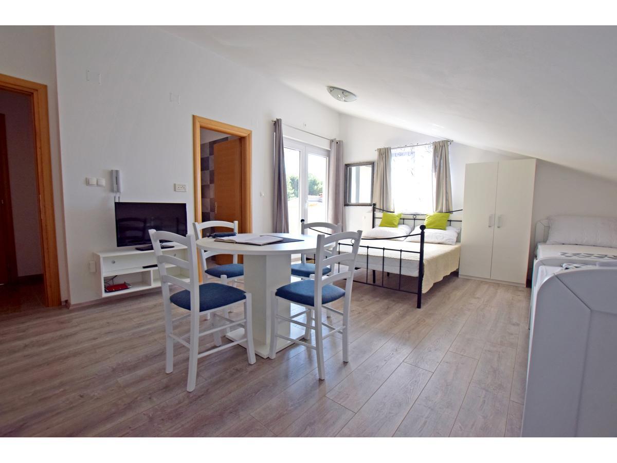 Apartman Branka 斯塔利格拉德-帕克利尼卡 外观 照片